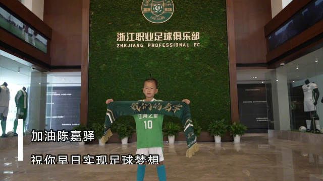 69岁的成龙照样能打 2023-04-13 8岁入行，60年来为观众带来近200部作品。