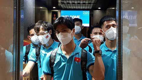 整支预告气氛紧张、疑云密布。